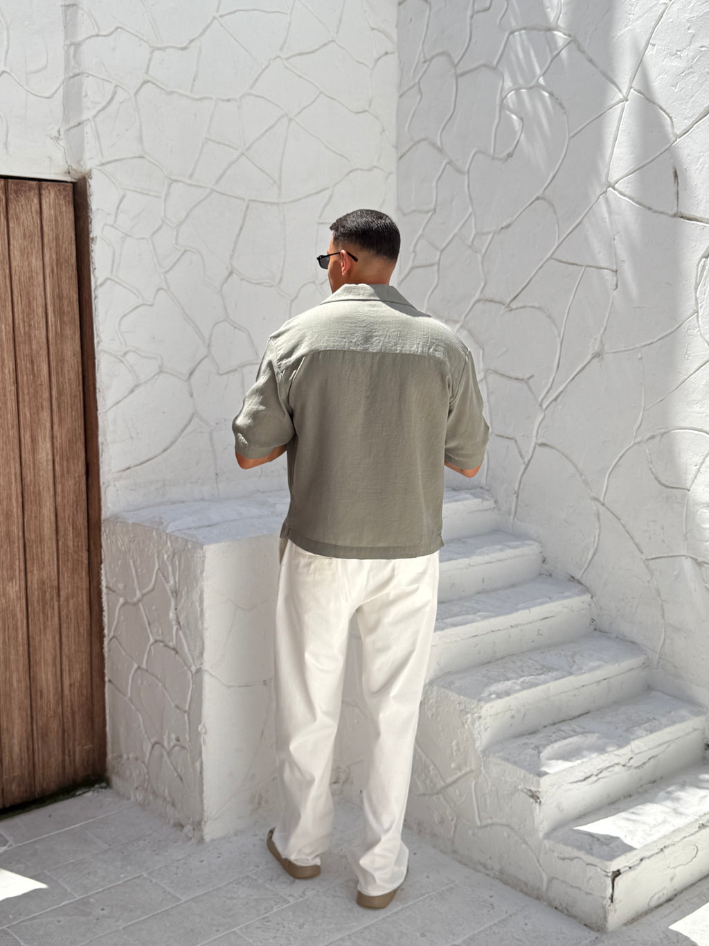 Linen shirt with half sleeves