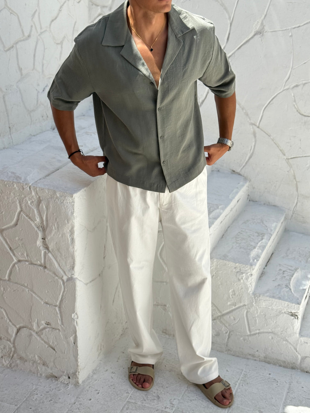 Linen shirt with half sleeves