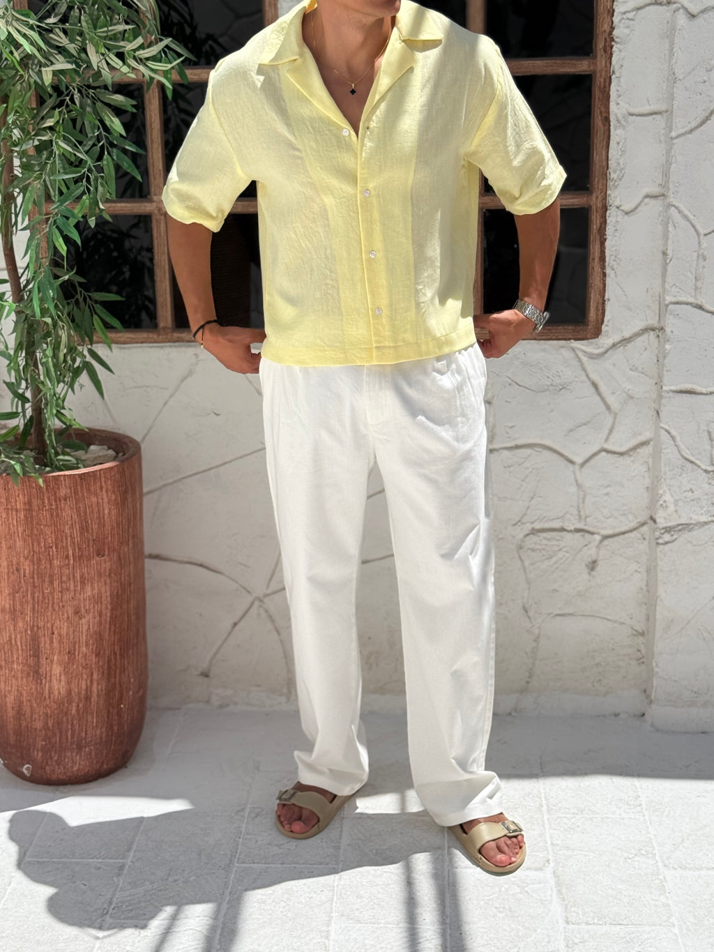 Linen shirt with half sleeves