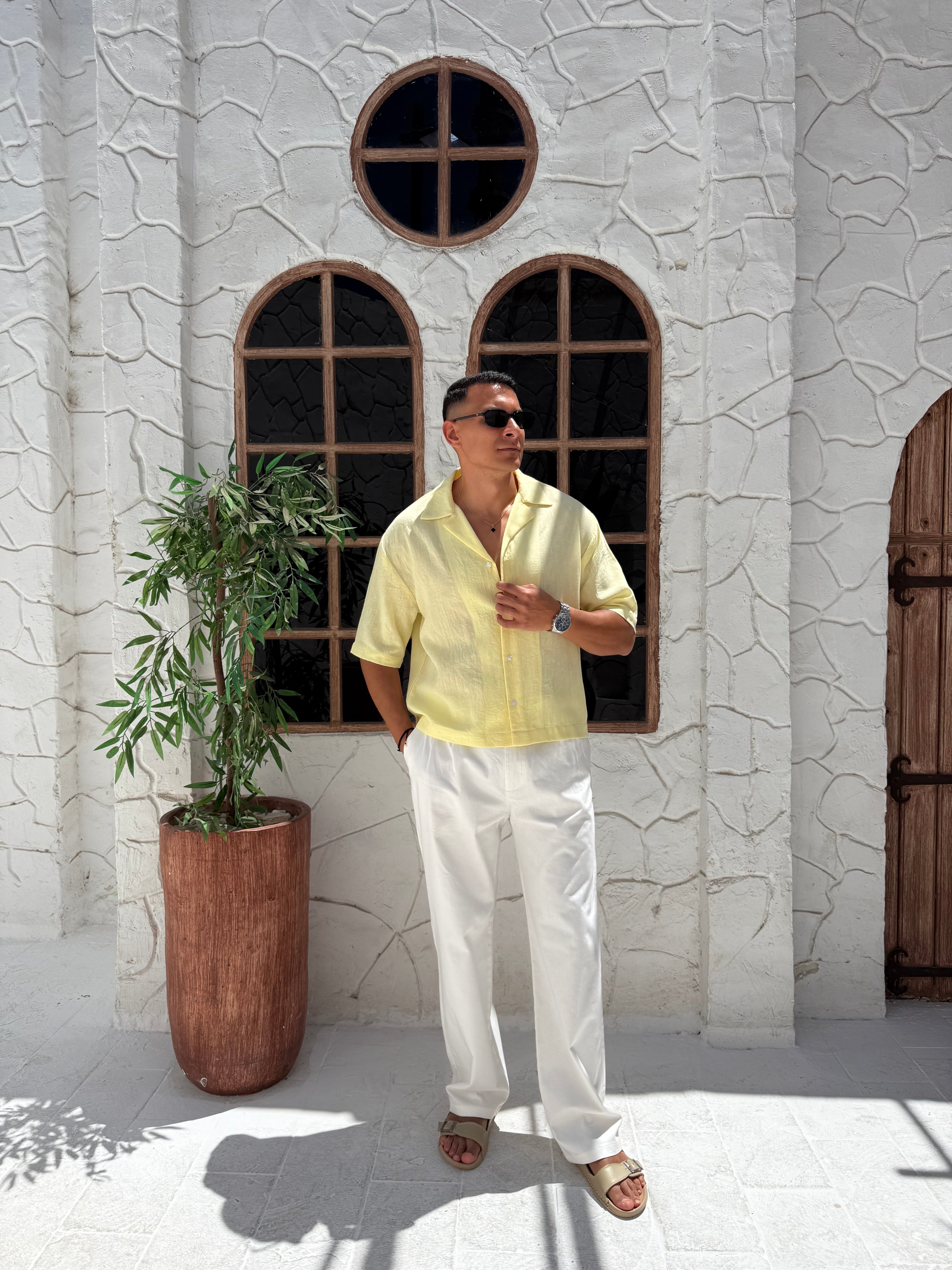 Linen shirt with half sleeves